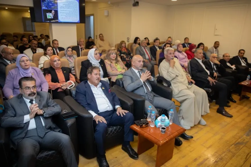 أمين الشعب الجمهوري بالإسكندرية يشارك في ندوة 'التحديات الإقليمية وتأثيرها على الأمن القومي المصري'