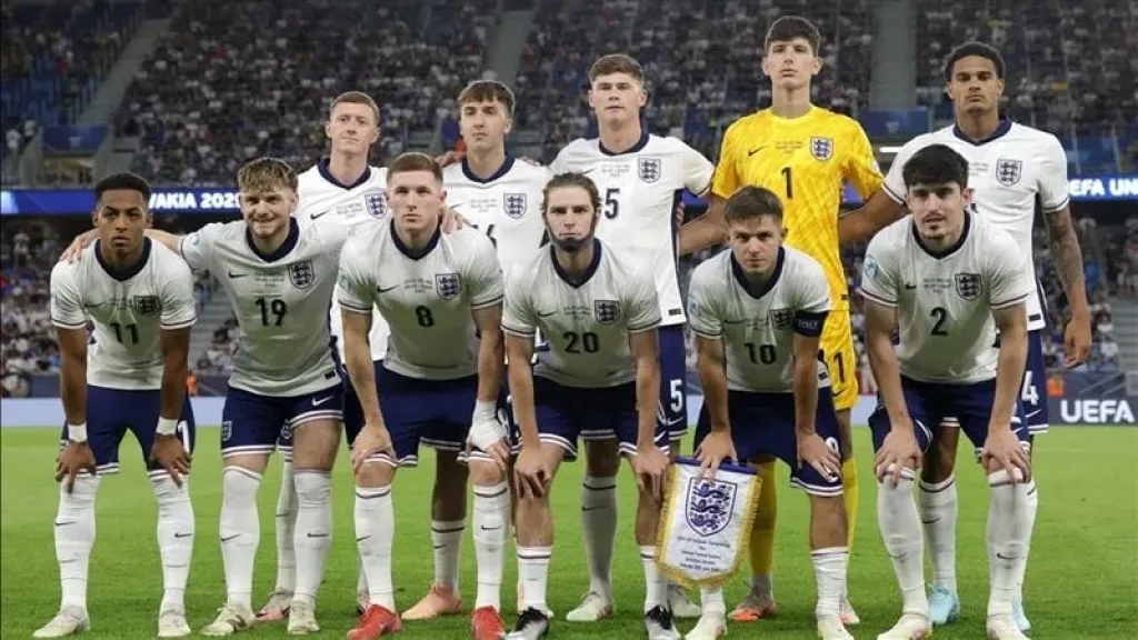 منتخب انجلترا للشباب يتوج بلقب كأس أوروبا في سلوفاكيا