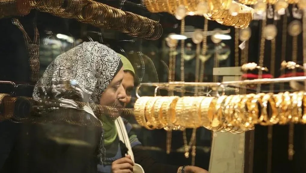 آي صاغة: أسعار الذهب قفزت بنسبة 25% محليًا و28% عالميًا منذ بداية 2025