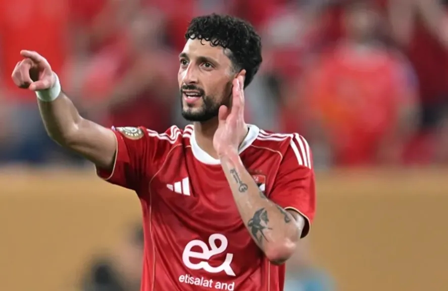 الأهلي يُنهي التكهنات بشأن وسام أبو علي ويُغلق الباب أمام العروض