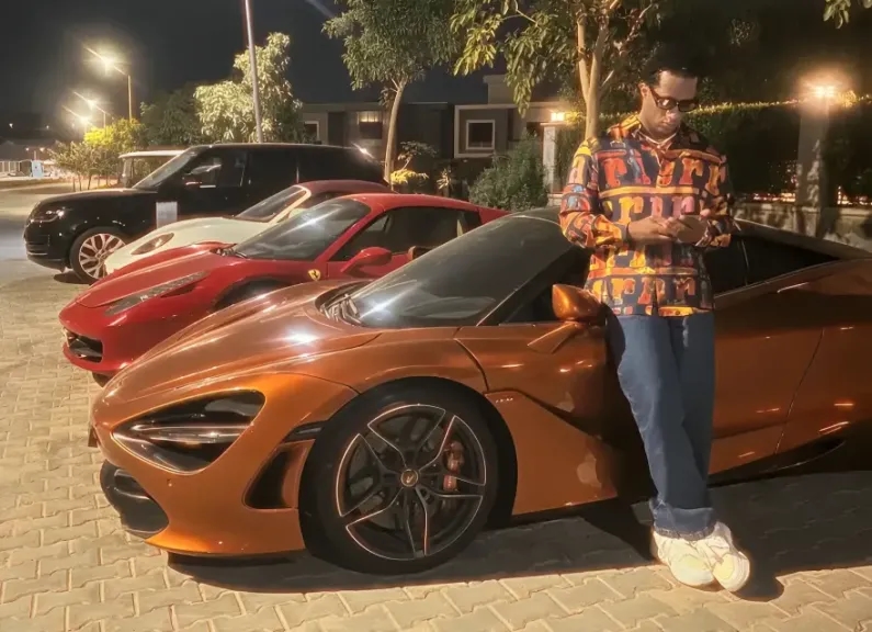 محمد رمضان يستعرض سيارته الجديدة الفخمة.. سعر موديل 2026 يصل لـ 20 مليون جنيه