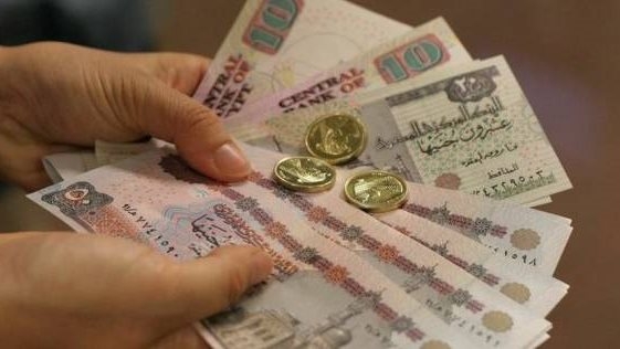 إمام بالأوقاف: الزوج ليس ملزما بإعطاء عيدية لزوجته لكنه من باب المحبة
