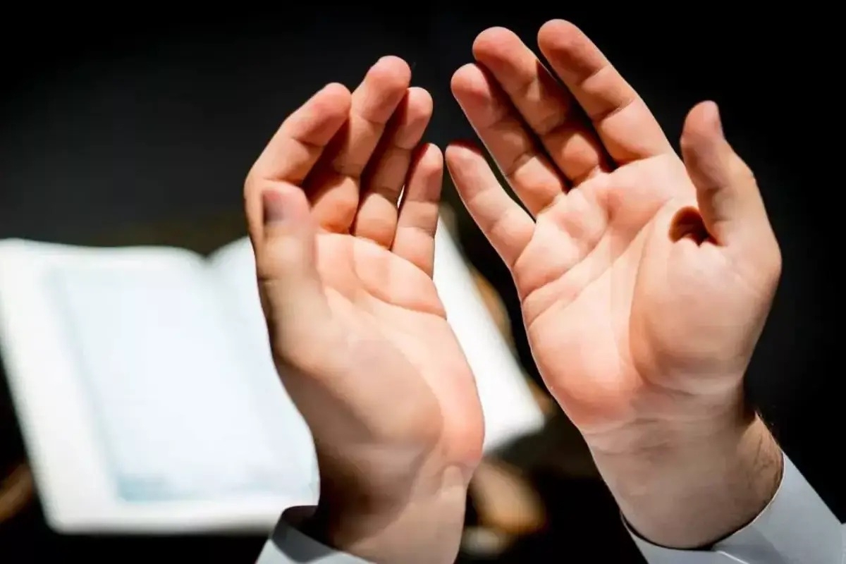 دعاء لكشف الهم والغم.. مكتوب ومجرب