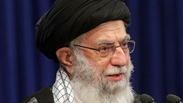 المرشد الإيراني: الله أكبر.. المعركة بدأت