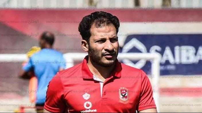 سيد معوض يرد على جمهور الزمالك بعد خسارة الأهلي