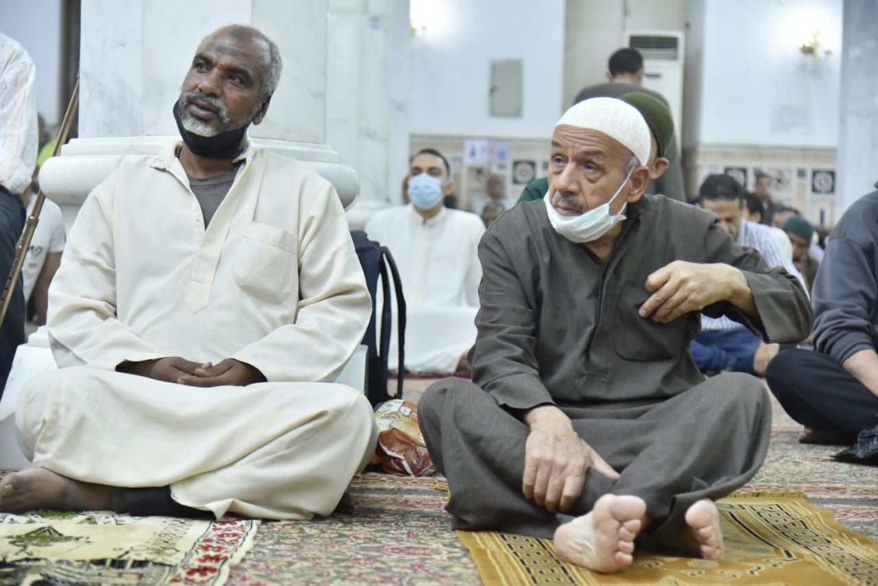 احذر من هذا الفعل أثناء خطبة الجمعة.. نهى عنه النبي