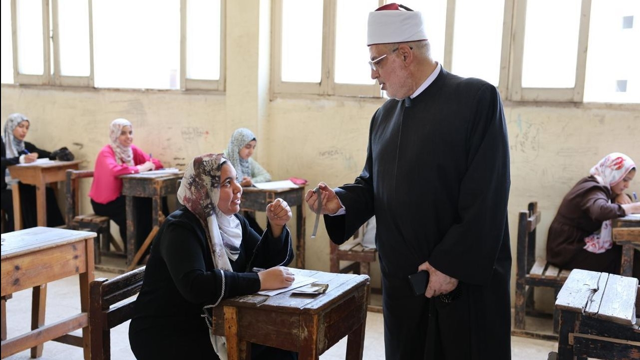 الثانوية الأزهرية.. طلاب العلمي يؤدون اليوم امتحان الصرف