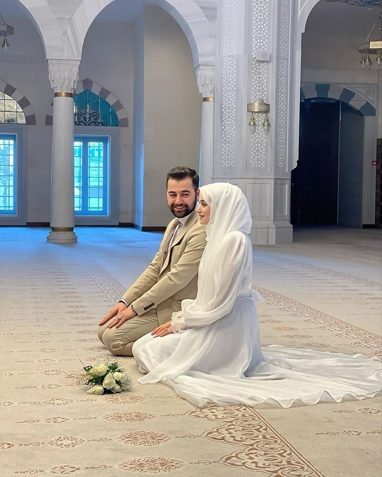 هل تنادي الزوجة زوجها باسمه مجردا؟ أزهري يجيب