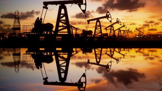 وقف إطلاق النار بين إيران وإسرائيل يهوي بأسعار النفط