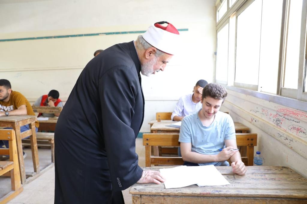 بالأسماء.. وكيل الأزهر يعلن أوائل القسم الأدبي بالشهادة الثانوية الأزهرية