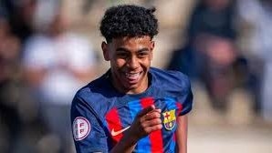 لامين يامال.. مراهق برشلونة ملك الألقاب قبل الـ18