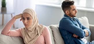 هل يحق للزوجة طلب مسكن مستقل لضمان الاستقرار؟.. أمين الفتوى يجيب
