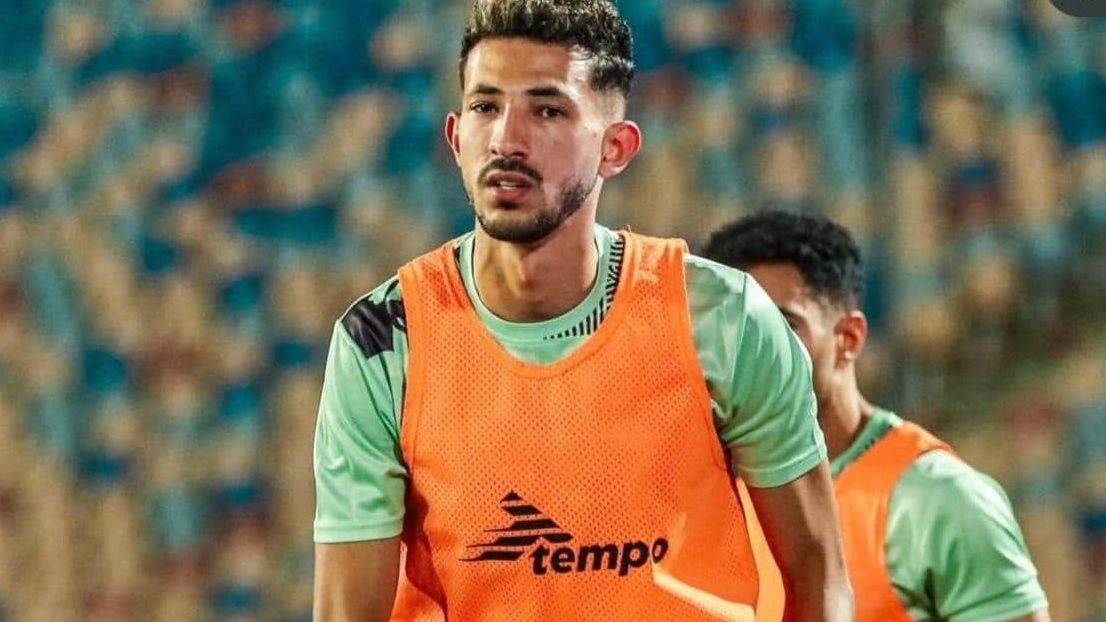 فكرني بموقف كوميدي حصل زمان.. خالد طلعت يسخر من أزمة فتوح