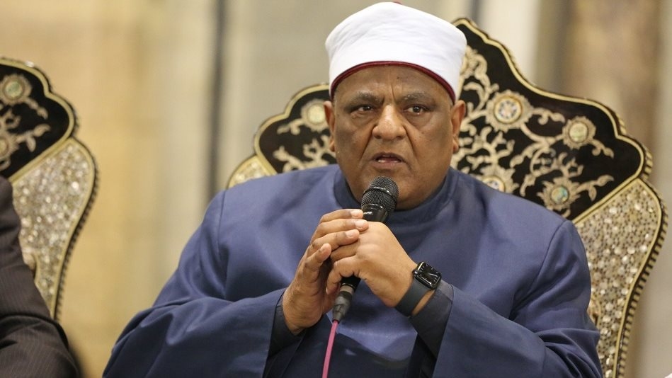 تفسد الأخلاق.. عباس شومان يحذر الشباب من لعبة الروبلكس