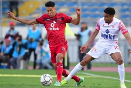 فيفا يختار حكما مصريا لمواجهة الوداد والعين في كأس العالم للأندية