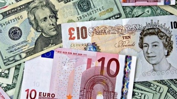 الدولار يواصل تراجعه .. أسعار العملات الأجنبية في مصر ختام الأربعاء