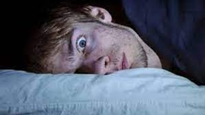 لماذا حذر النبي من النوم وحيدا؟.. لـ 7 أسباب لا يعرفها الرجال والنساء