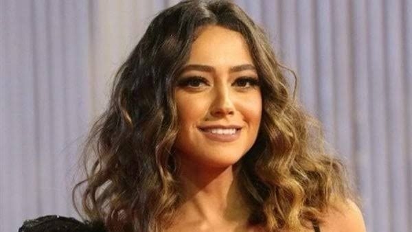 تعليق هند عبدالحليم على يوم المسرح: أنا حقيقي وحشني المسرح جدا