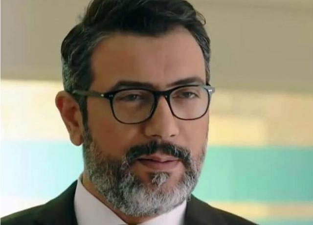 حـ.رب الأصوات المزيفة.. أحمد وفيق ضحية جديدة