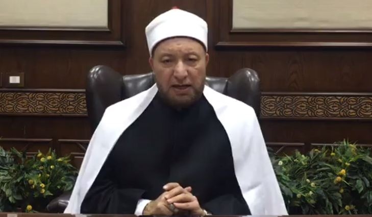 هل يجوز إخراج كفارة اليمين مالا بدلا من الإطعام؟ وماذا يفعل الفقير؟