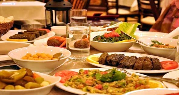 فطارك عندنا .. طاجن فريك بالكبد والقوانص وشوربة الذرة