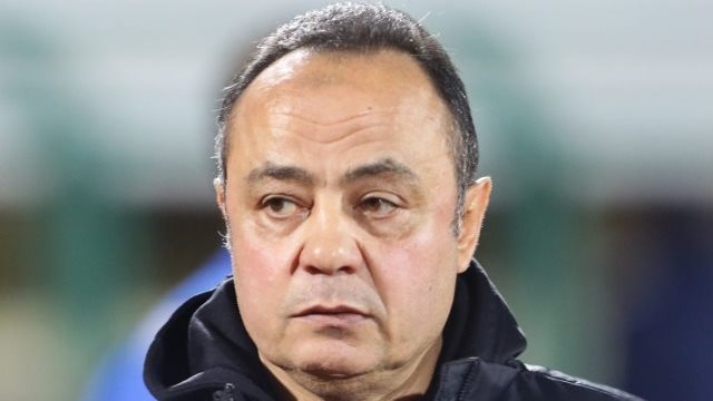 طماعين والفلوس كثير.. طارق يحيى يفتح النار على نجوم الدوري المصري