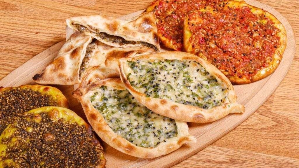 زي الجاهز.. طريقة عمل مناقيش الزعتر