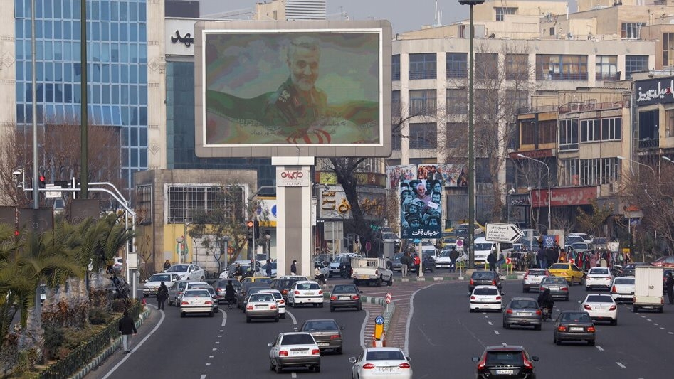 330 ألف نسمة يهرولون من طهران بعد التحذير الإسرائيلي.. تفاصيل