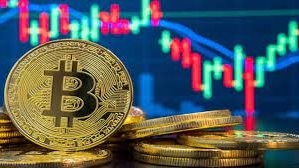 لماذا تراجعت بتكوين بعد توقيع ترمب قرار إنشاء احتياطي استراتيجي منها؟