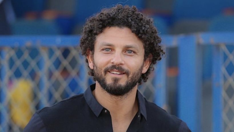 حسام غالي أكبر إخفاقاتي.. أسطورة هولندا يفتح النار على نجم الأهلي السابق