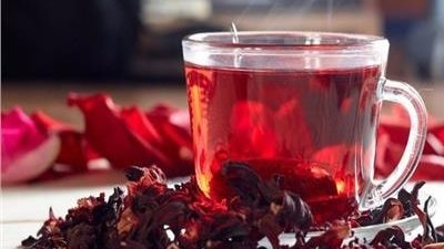 لن تتوقعها .. تأثيرات مذهلة لتناول مشروب الكركديه