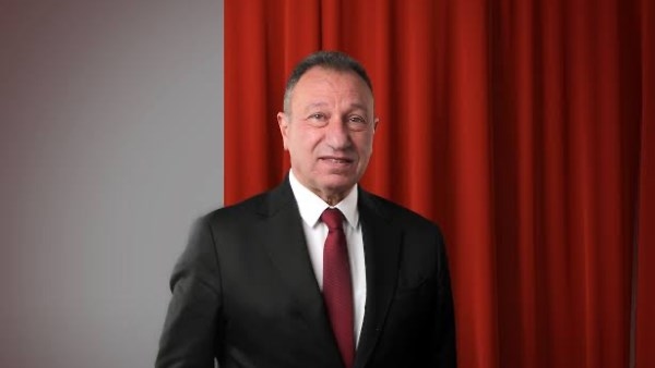 اجتماع الخطيب مع ريبيرو يحسم موقف أسامة فيصل في الأهلي