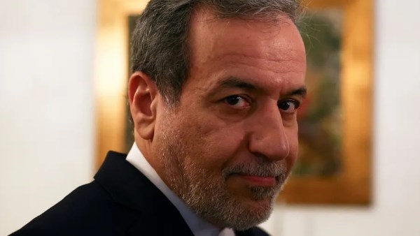 وزير الخارجية الإيراني: الشركات الأمريكية مرحب بها.. بشروط