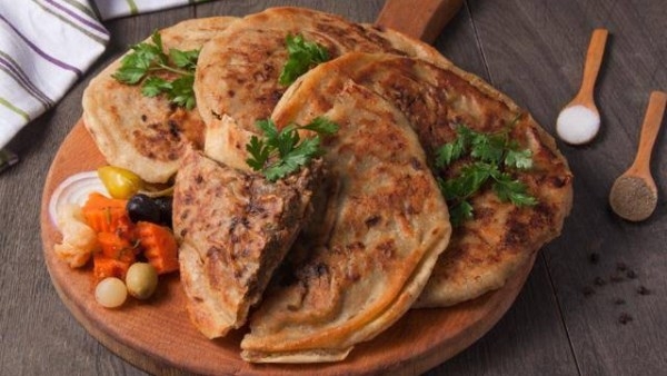 مقرمش وبالفحم .. طريقة عمل الحواوشي في الفرن