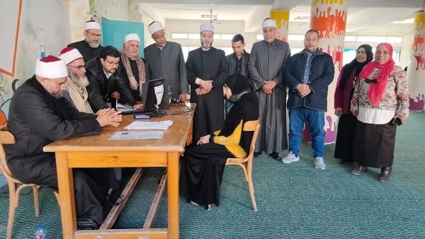 هل تدبر القرآن وحفظه فرض على كل مسلم؟ أمين الفتوى يرد