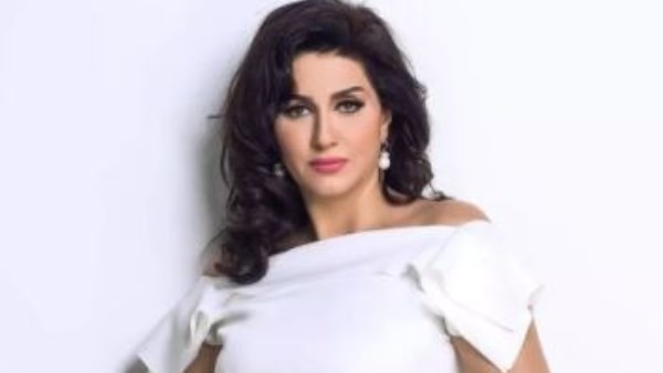 وفاء عامر تتجاهل الاتهامات الموجهة لها وتنشر صورة جديدة لها