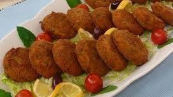 طريقة عمل كفتة السبانخ والجبنة القريش