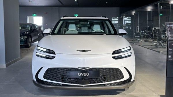 أسعار جينيسيس GV60 موديل 2025 بالسعودية