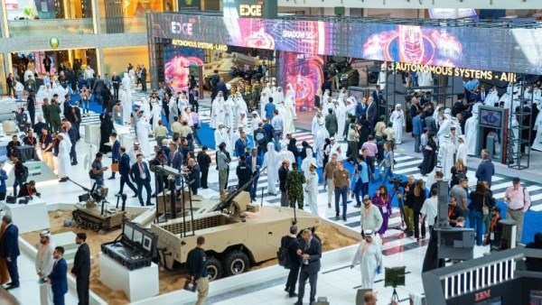 صفقات معرض "آيدكس ونافدكس 2025" تتجاوز المليار دولار في يومه الأول