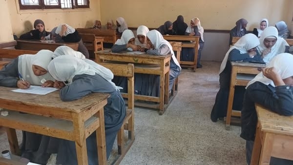 فتح باب التظلمات للشهادتين الابتدائية والإعدادية الأزهرية بأسوان