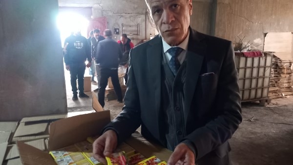 تموين الغربية يداهم مصنع بير سلم يصنع مرقة دجاج غير صالحة للاستهلاك الأدمي