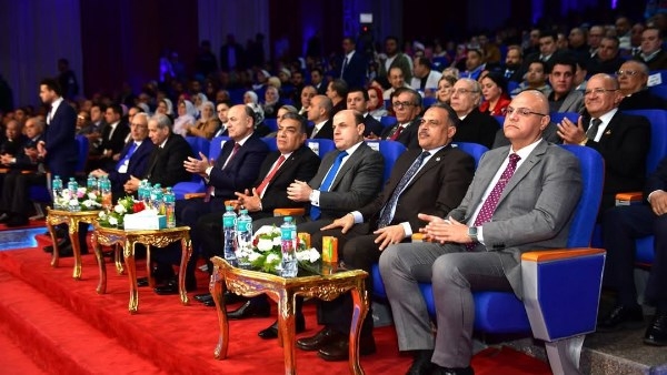 محافظ الدقهلية يشهد الاحتفال بالعيد القومي الـ 775 بجامعة المنصورة .. صور