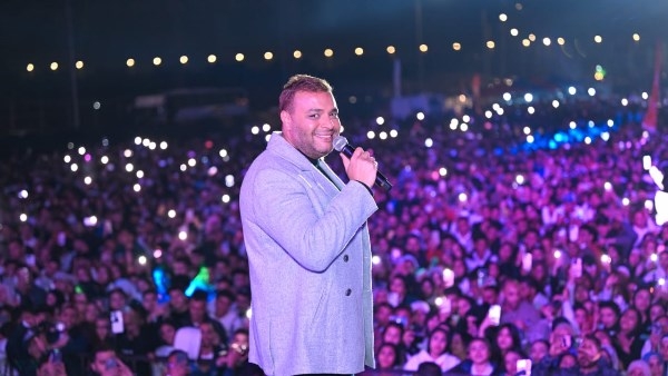 رامي صبري يشعل اجواء أحدث حفلاته الغنائية بالقاهرة الجديدة