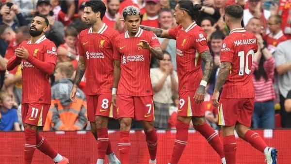 موعد مباراة ليفربول ونيوكاسل في نهائي كأس الرابطة الإنجليزية