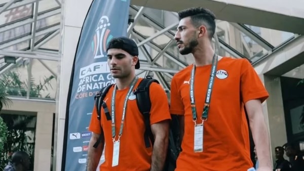 زيزو يهنئ أحمد فتوح بعيد ميلاده.. أخويا