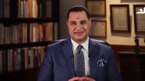 أعراض تشبه الذبحة الصدرية.. أحمد هارون يحذر من متلازمة القلب المكسور