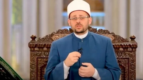 الإيثار بين المهاجرين والأنصار.. قيمة إيمانية راسخة
