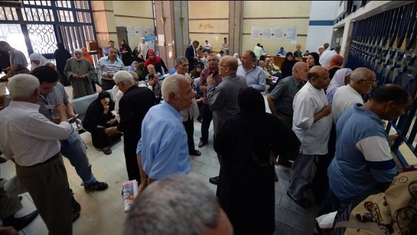 يصرف للمستحقين أول إبريل.. حالات الجمع بين أكثر من معاش في القانون
