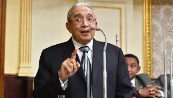 وكيل موزانة النواب: إقامة مصنع لزجاج الألواح الشمسية يحقق قيمة مضافة لمصر