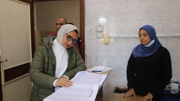 أخبار الوادي الجديد.. نائب المحافظ تتفقّد مستشفى الخارجة التخصصي والصدر.. وتحيل العاملين بالوحدة الصحية بالزيات للتحقيق